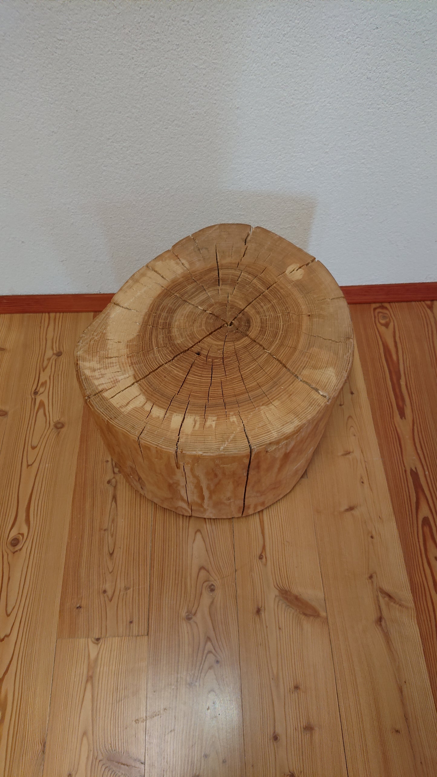 Sitzhocker Stockholm – Massivholz Esche | Handgefertigter Holz-Hocker