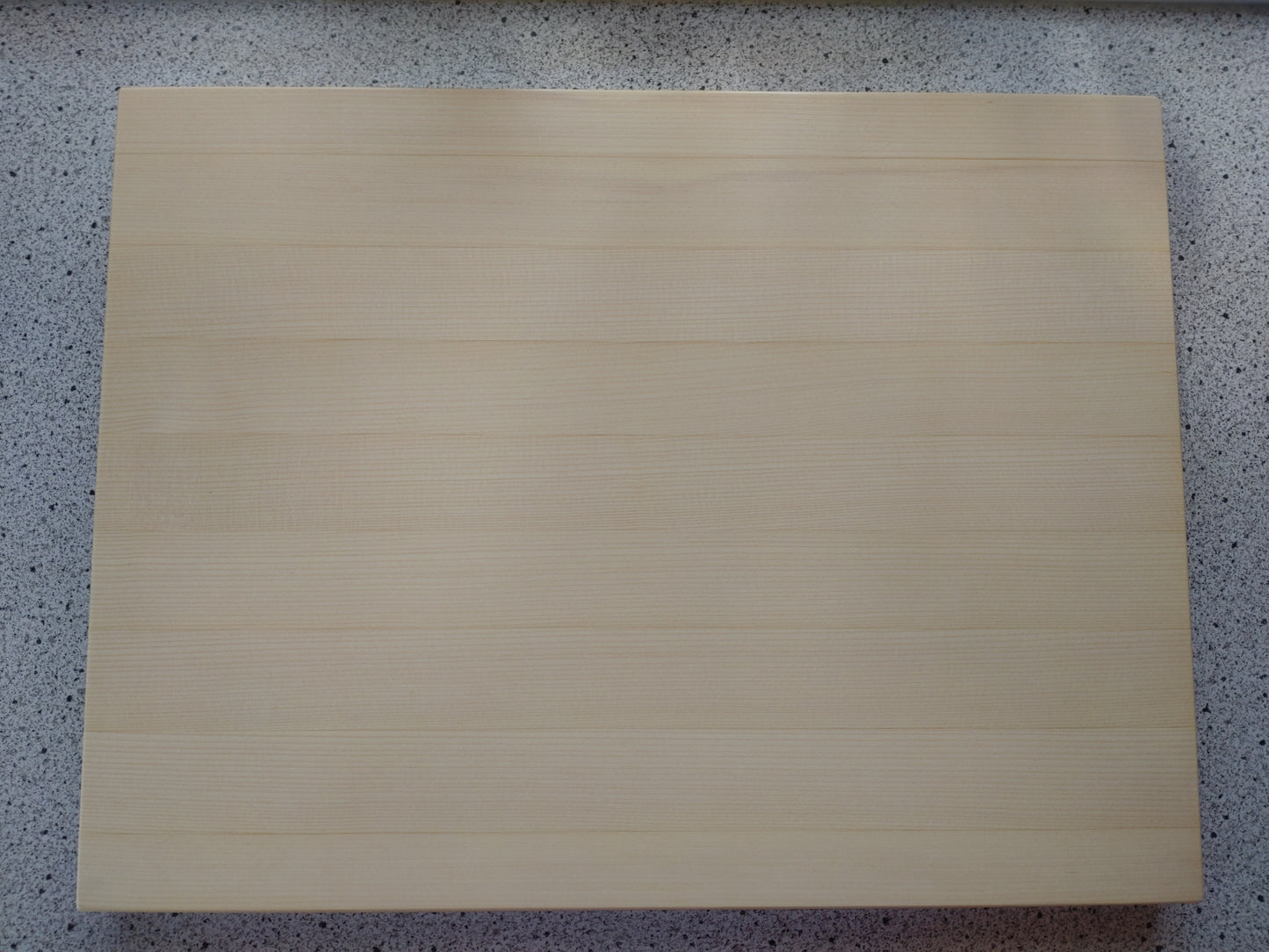 Schneidebrett Mauritius Zweiseitiges Massivholzbrett mit Saftrillen und Griff