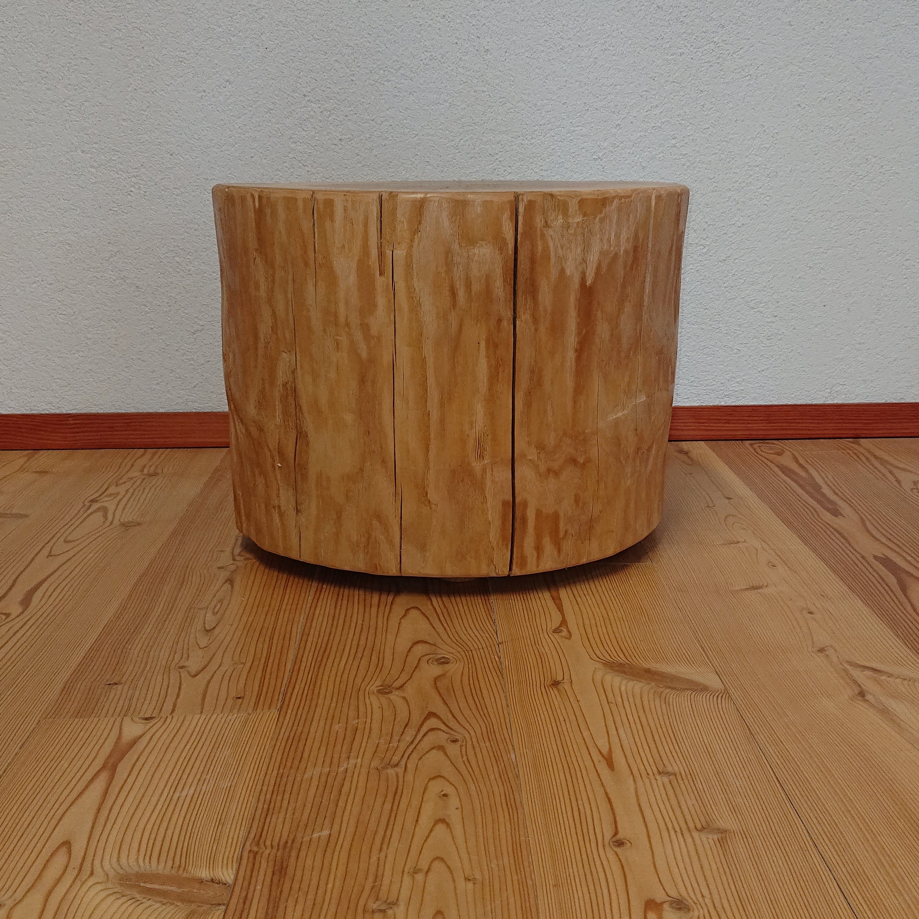 Sitzhocker „Stockholm“ aus Esche, Vorderansicht, geölte Oberfläche