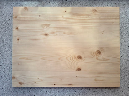 Schneidebrett Mallorca Massivholzbrett mit Designkante