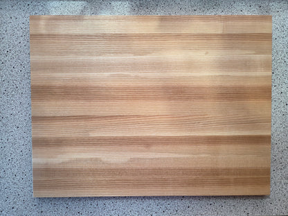 Schneidebrett Mallorca Massivholzbrett mit Designkante