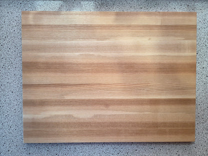 Schneidebrett Mallorca Massivholzbrett mit Designkante