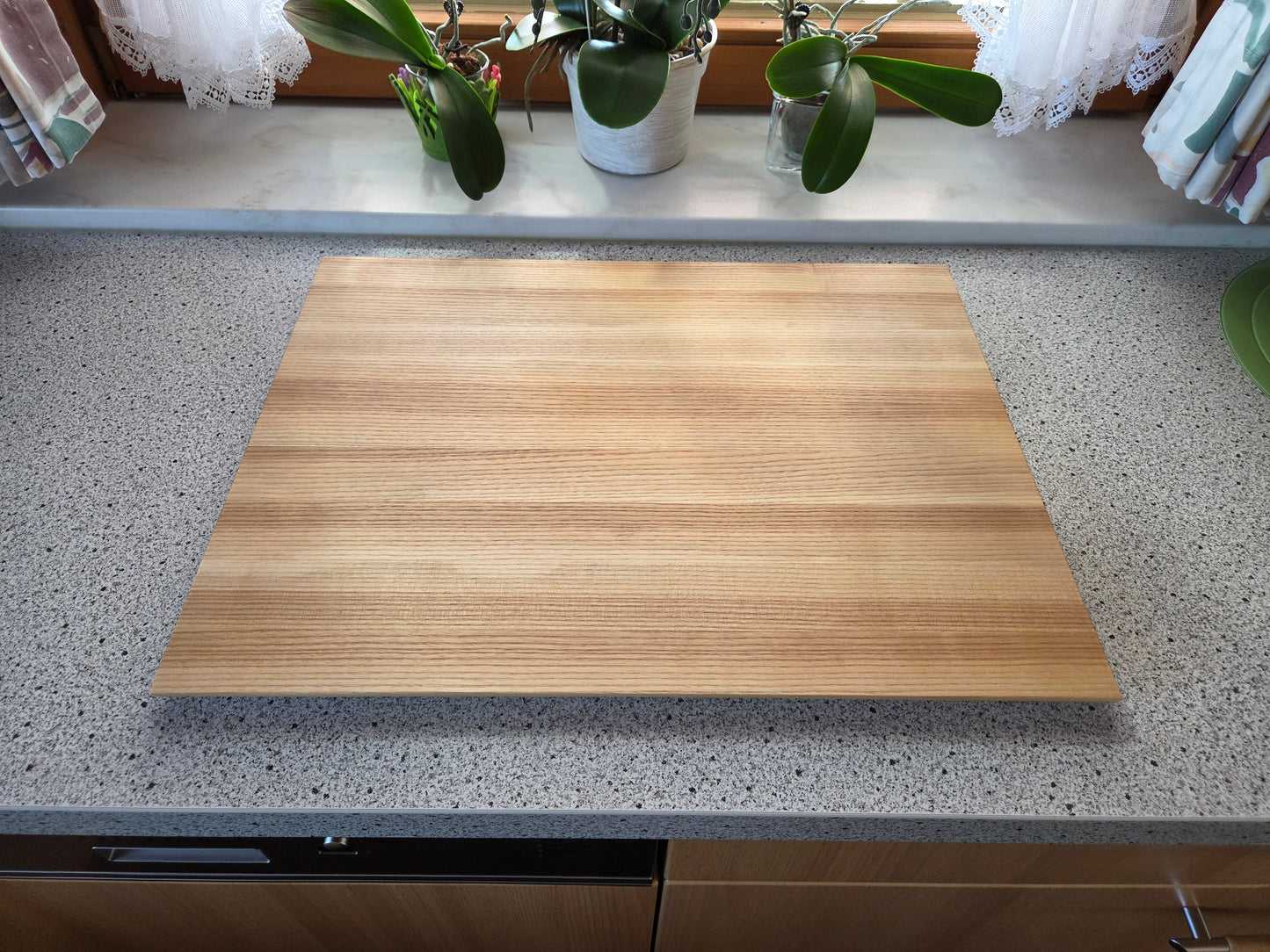 Schneidebrett Mallorca Massivholzbrett mit Designkante