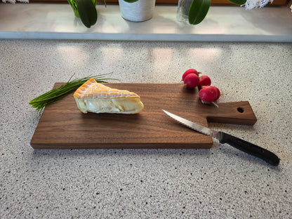 Vesperbrett Elba Handliches Massivholzbrett mit Griff