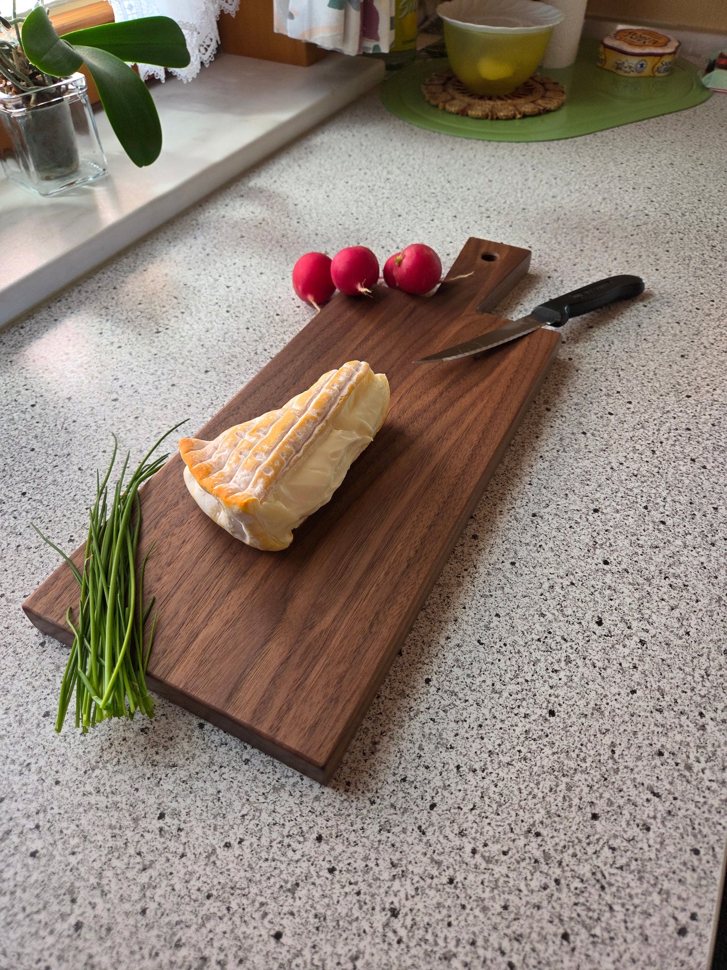 Vesperbrett Elba Handliches Massivholzbrett mit Griff