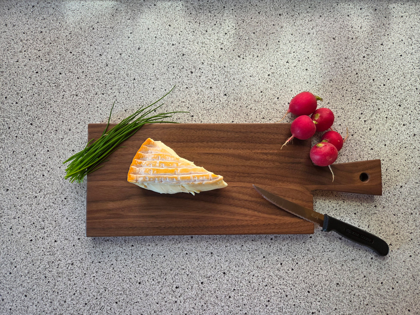 Vesperbrett Elba Handliches Massivholzbrett mit Griff