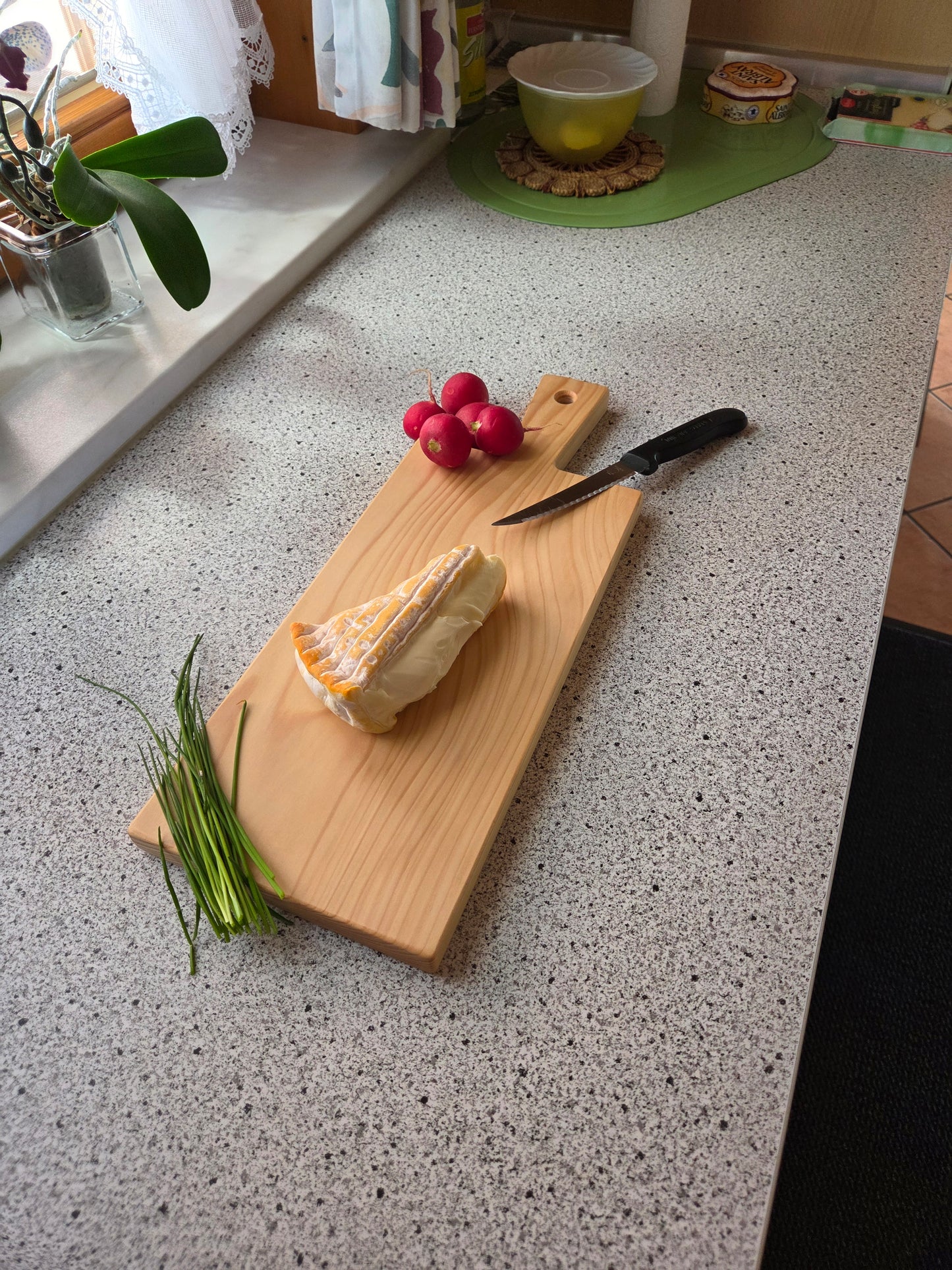 Vesperbrett Elba Handliches Massivholzbrett mit Griff