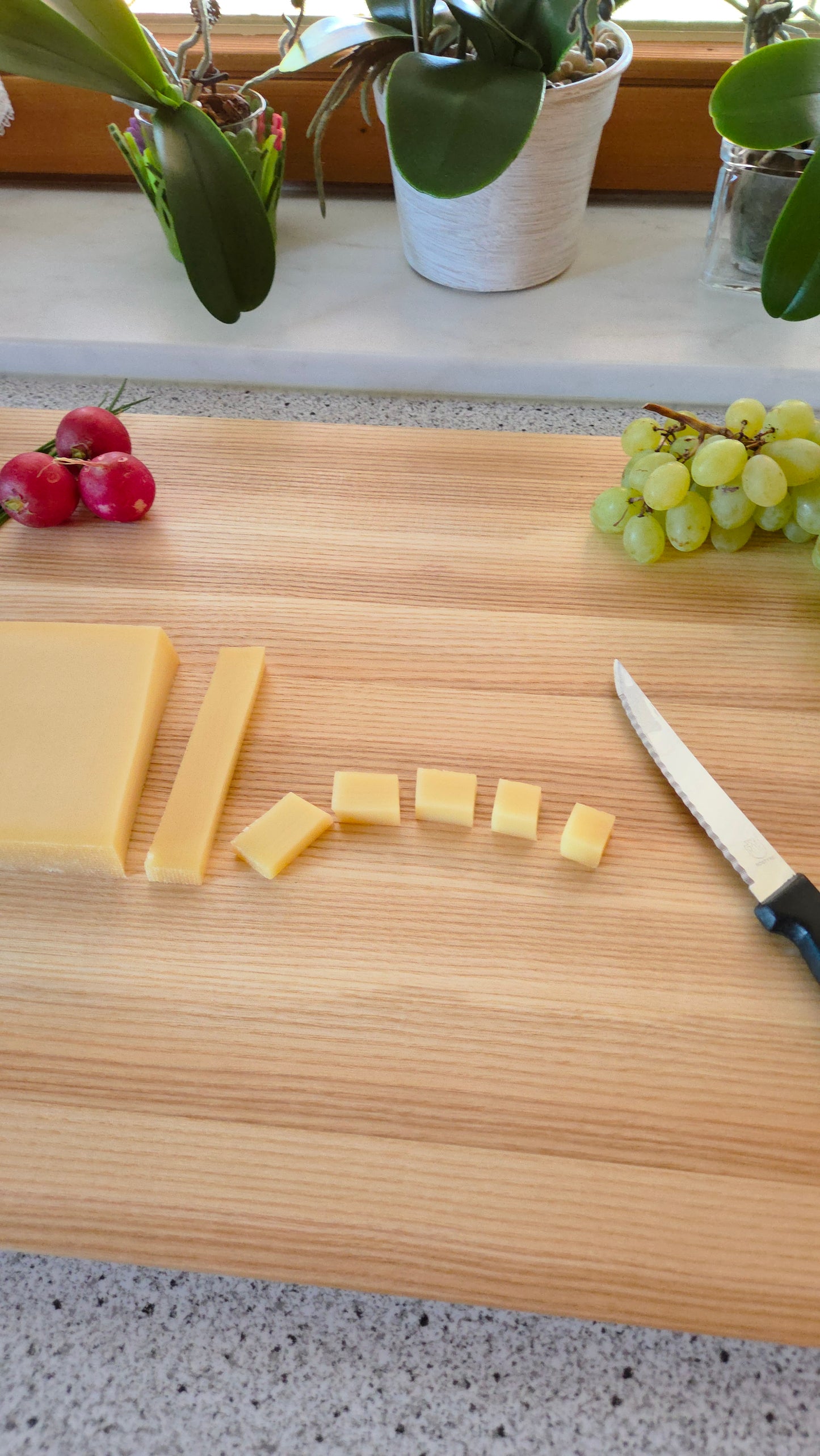 Schneidebrett Mallorca Massivholzbrett mit Designkante