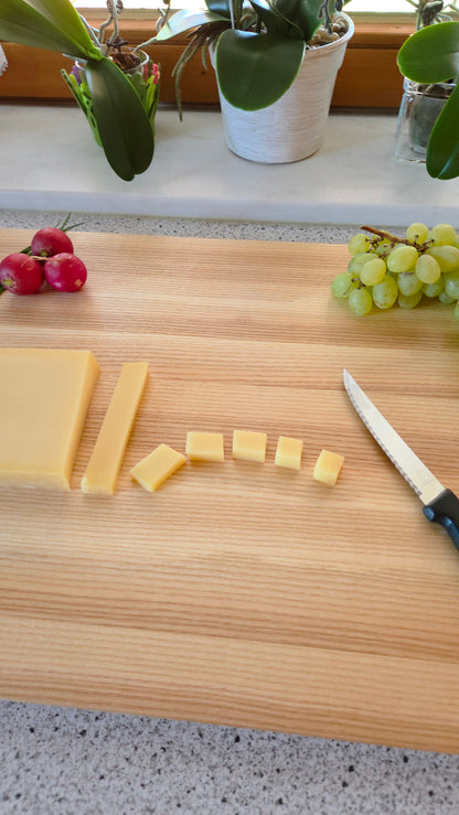 Schneidebrett Mallorca Massivholzbrett mit Designkante