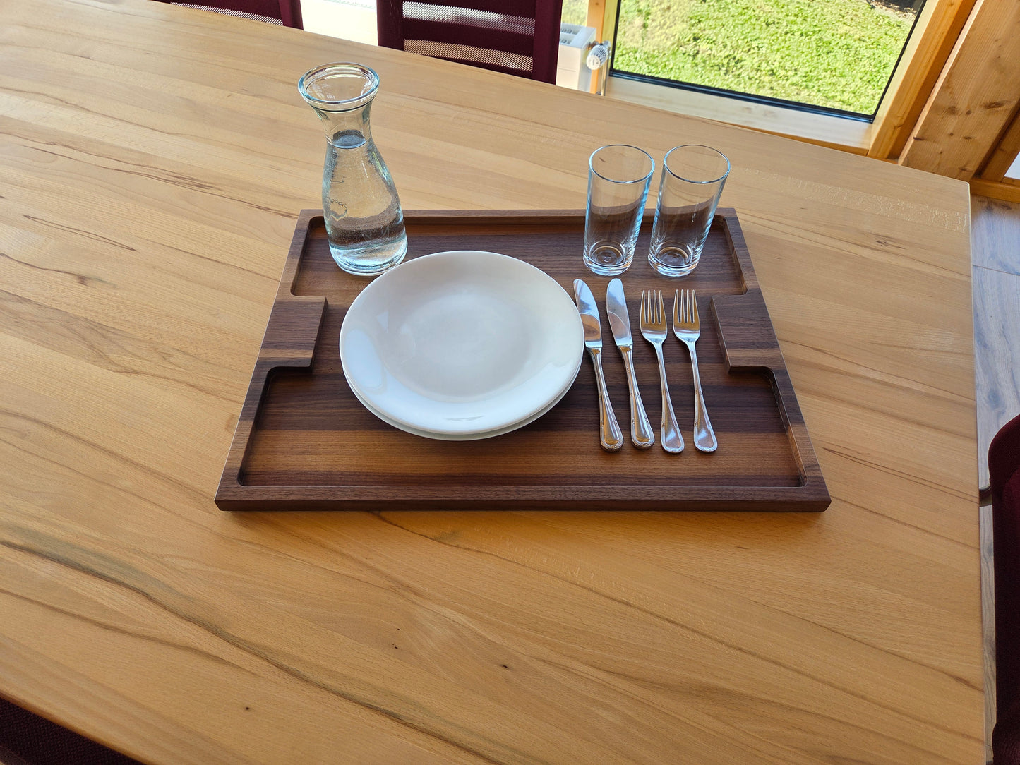 Serviertablett Capri aus Massivholz – stilvoll und praktisch