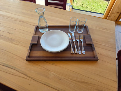 Serviertablett Capri aus Massivholz – stilvoll und praktisch