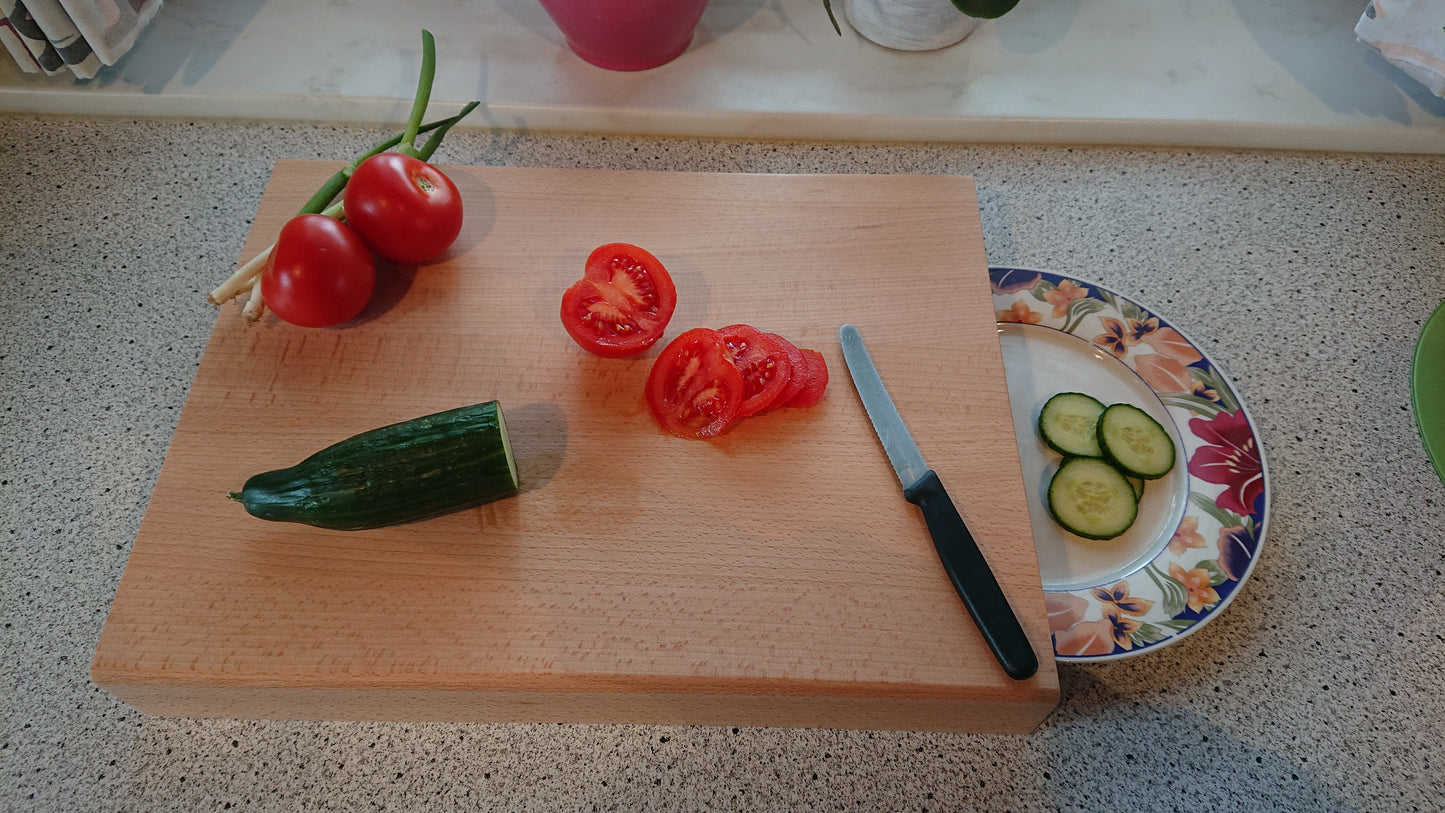 Schneidebrett Aruba Massivholzbrett mit Teller Auffangsystem