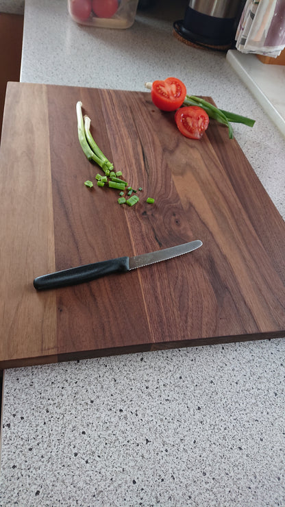 Madeira Handgefertigtes Schneidebrett aus Massivholz