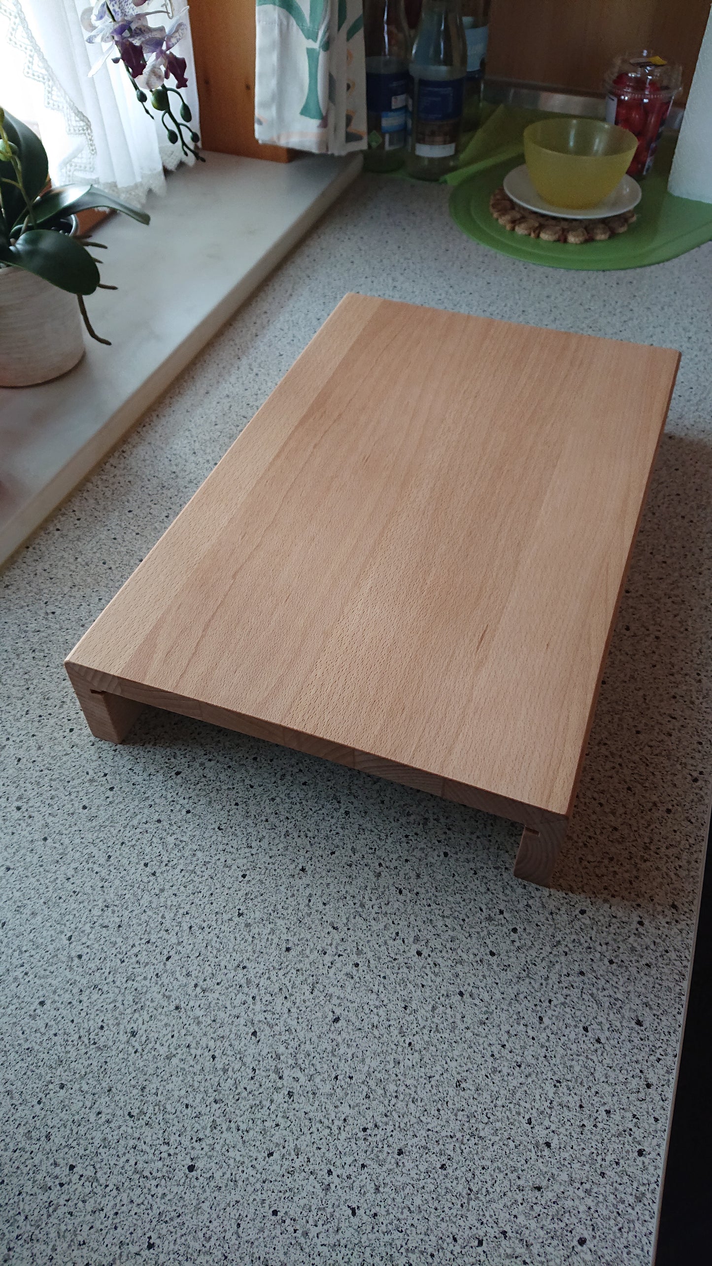 Schneidebrett Aruba Massivholzbrett mit Teller Auffangsystem