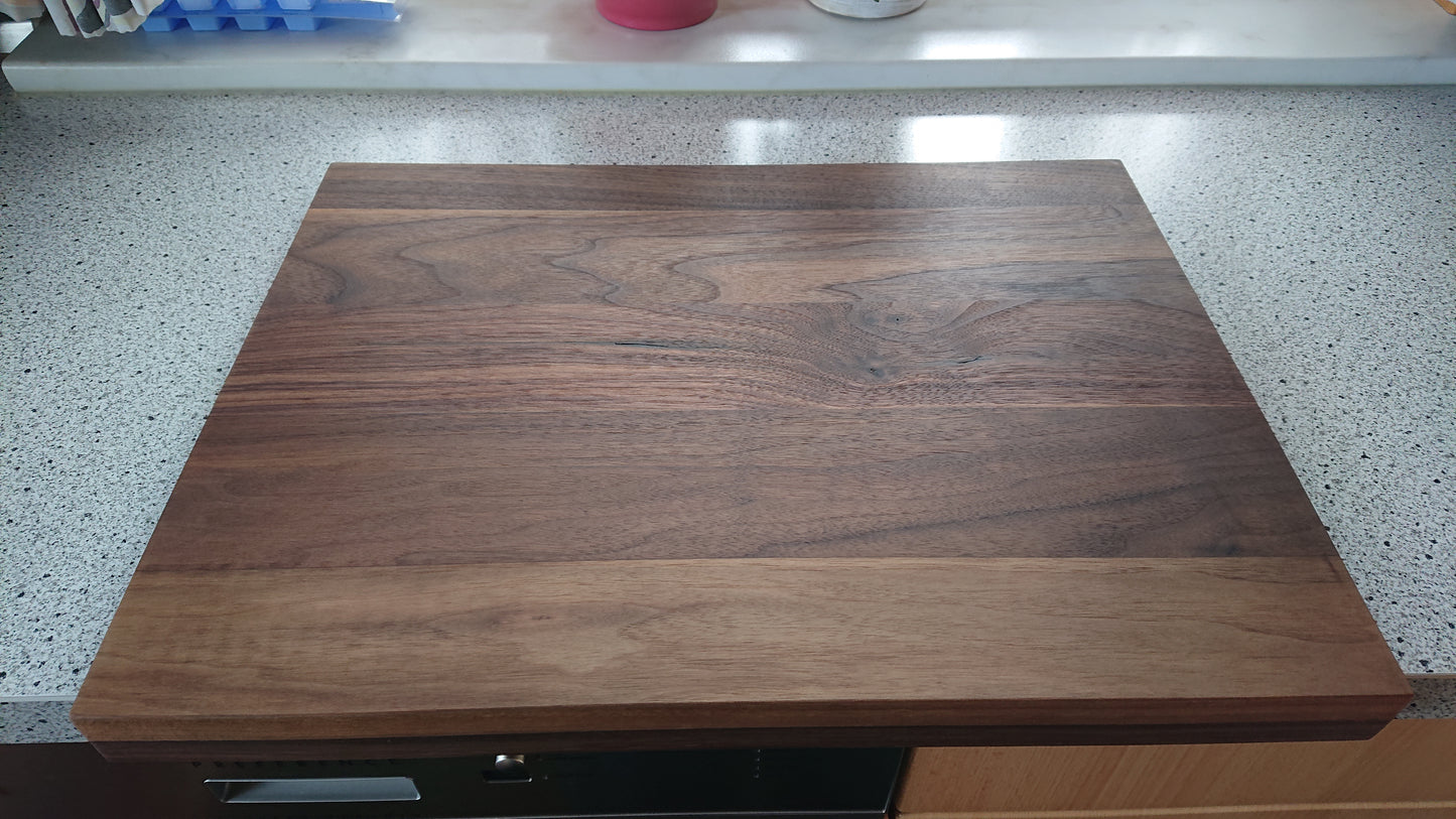 Madeira Handgefertigtes Schneidebrett aus Massivholz