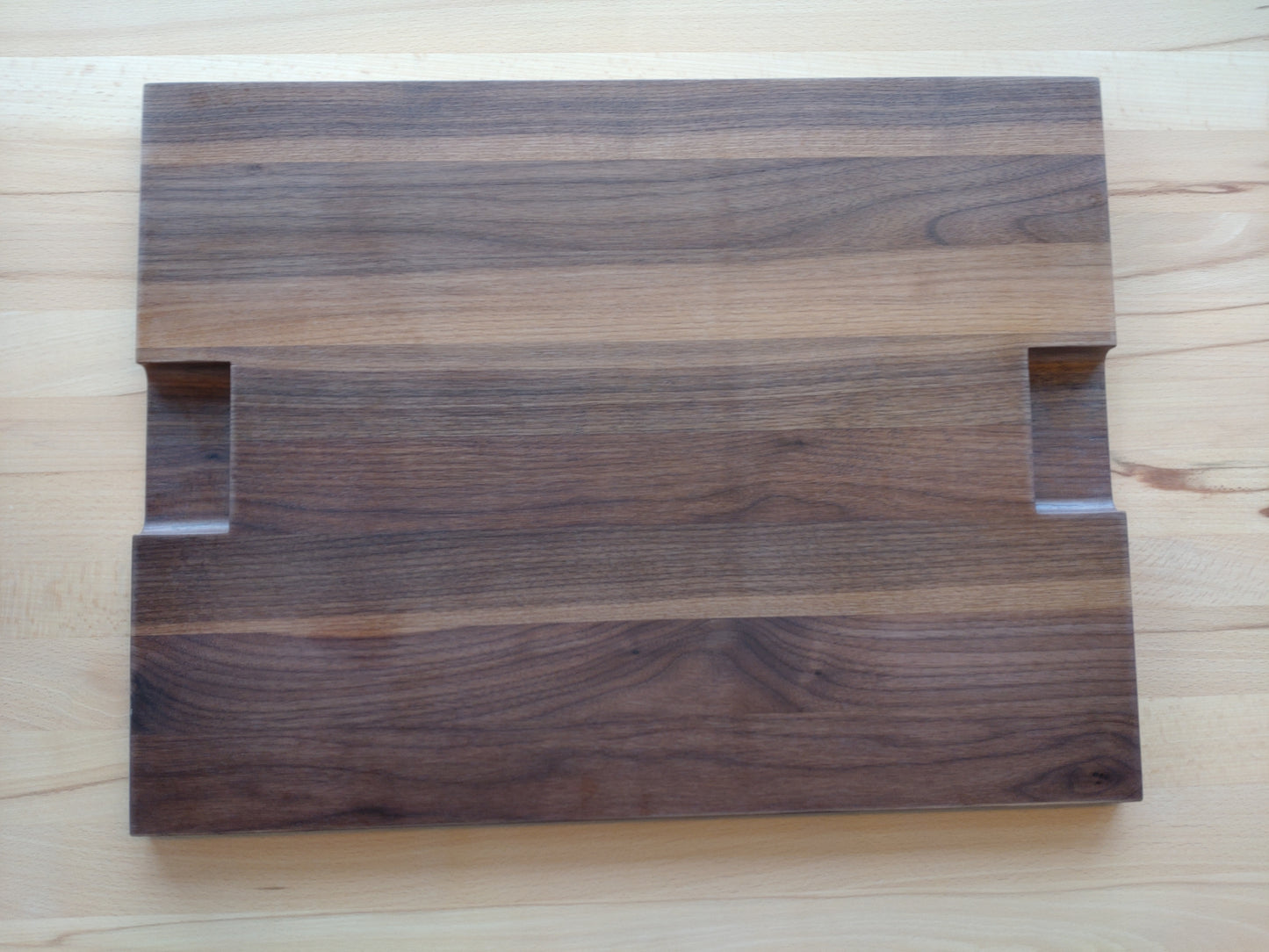 Serviertablett aus Massivholz