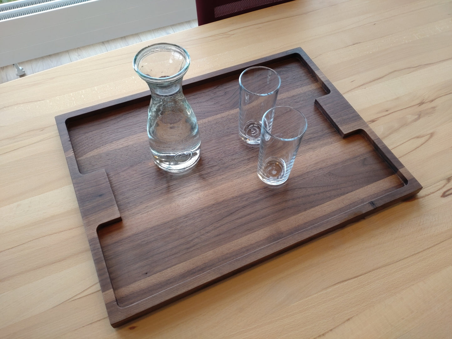 Serviertablett aus Massivholz