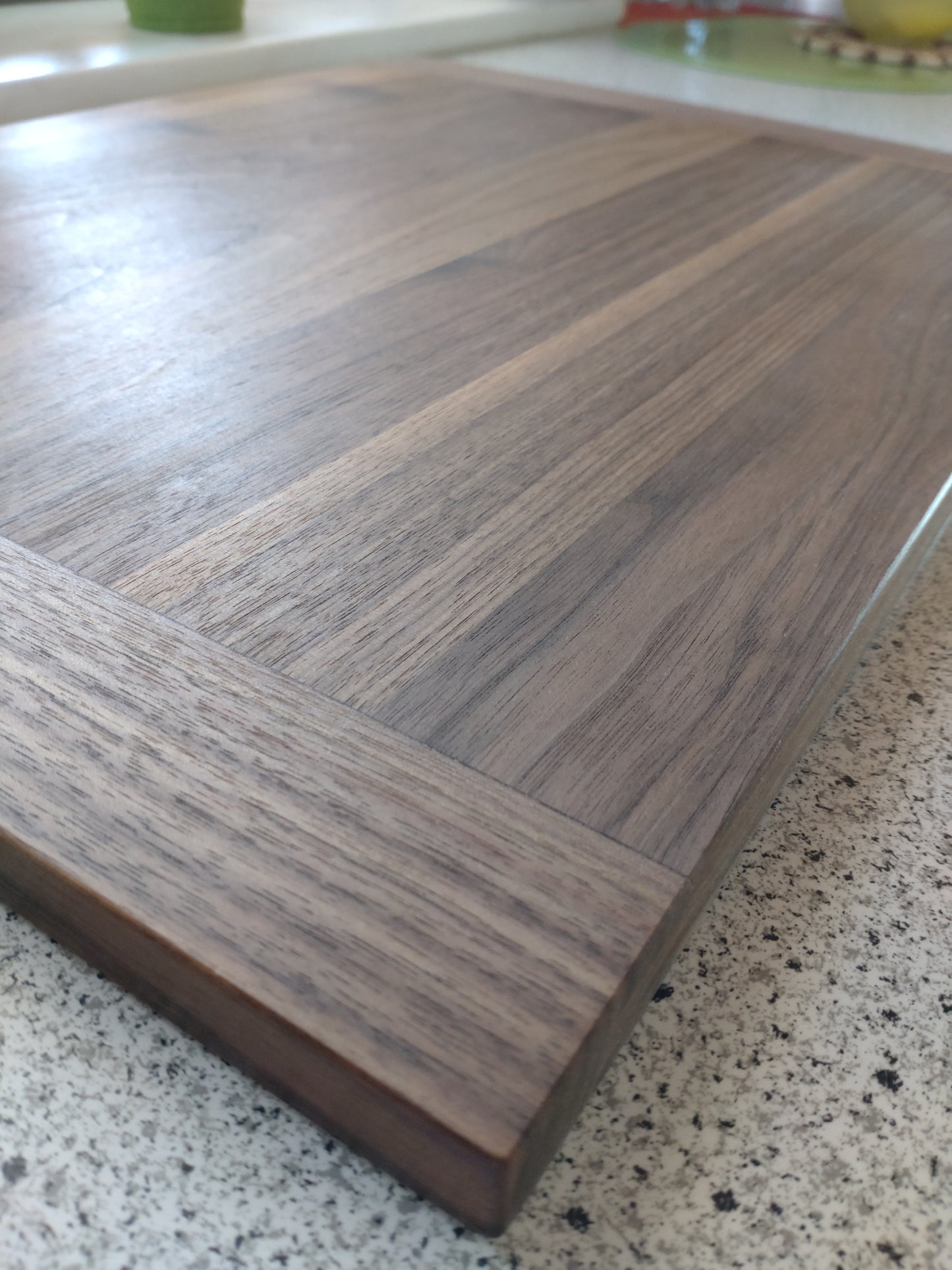 Schneidebrett Corsica – Massives Holzbrett mit beidseitiger Hirnholzleiste | Einzigartig & Naturbelassen