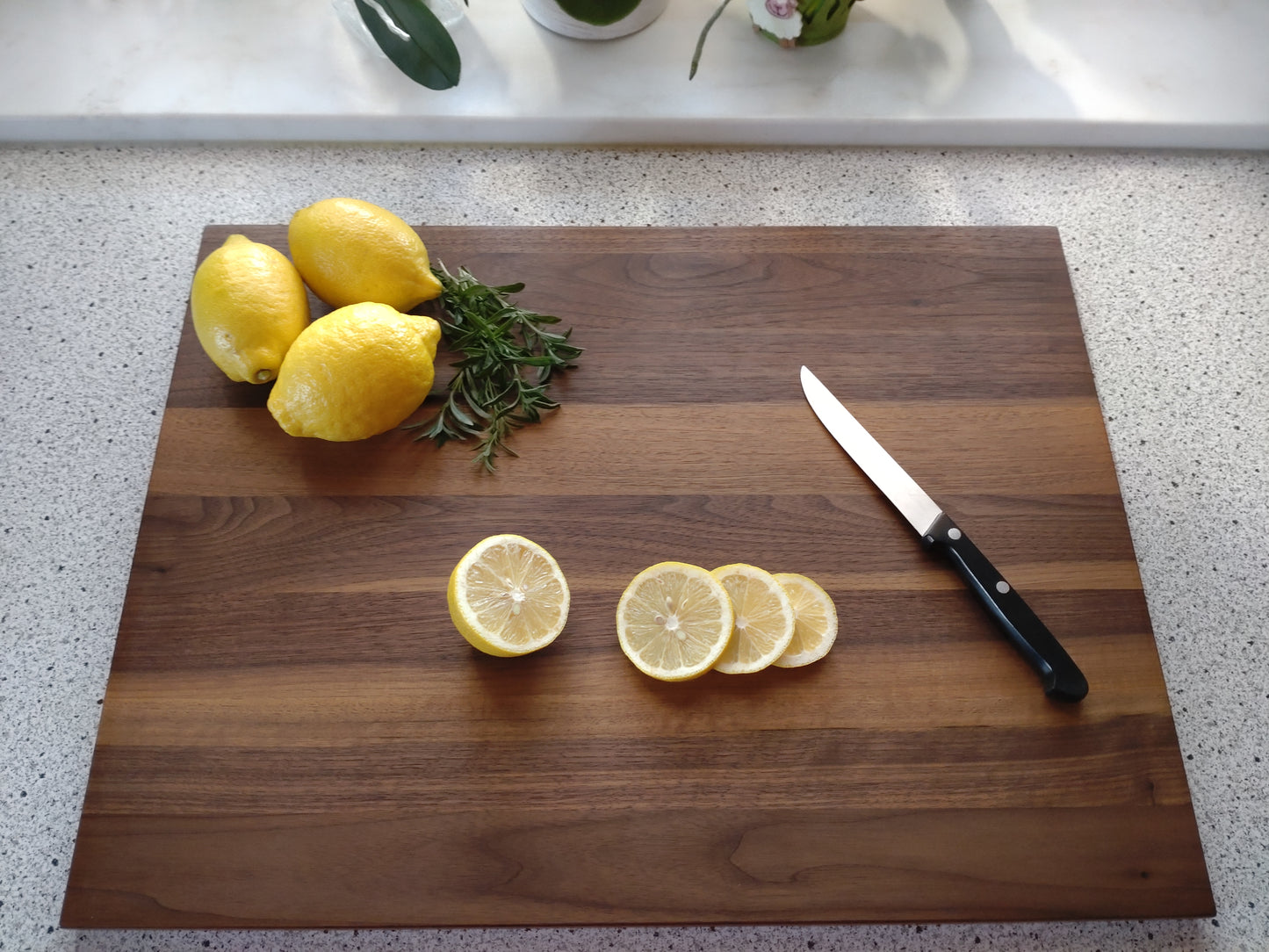 Schneidebrett Ibiza Servier & Schneidebrett mit Griffen aus massivem Holz